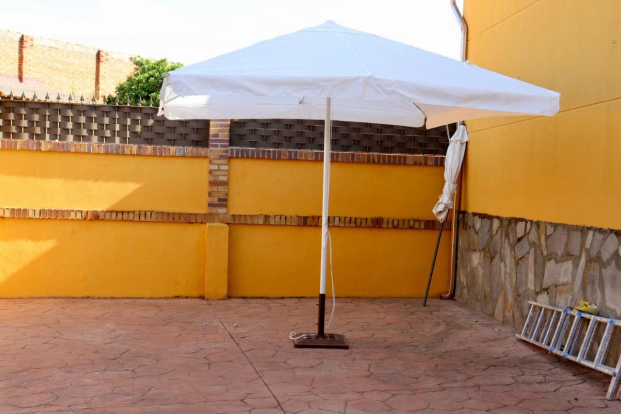 El Hogar De Pepe Villa El Casar de Escalona Exterior photo